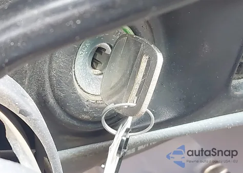 1999 Toyota Tacoma from USA, damaged, VIN 4TAVL52N0XZ472509